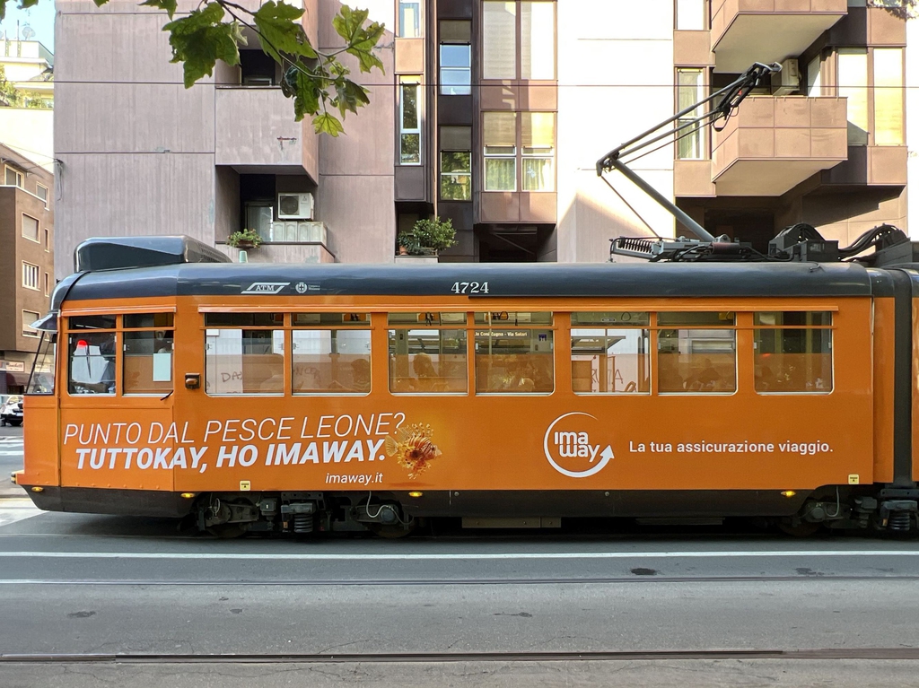 Il tram con pubblicità Imaway